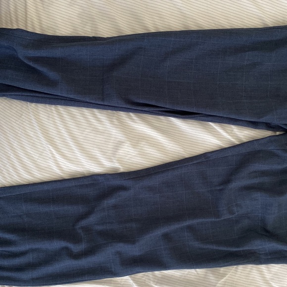 Calvin Klein dress pants never worn - Picture 2 of 4